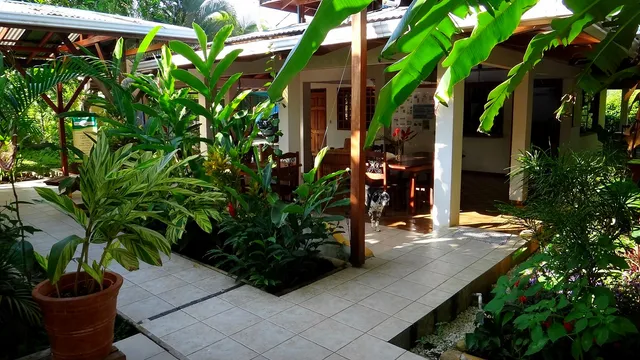 Hotel Pura Vida