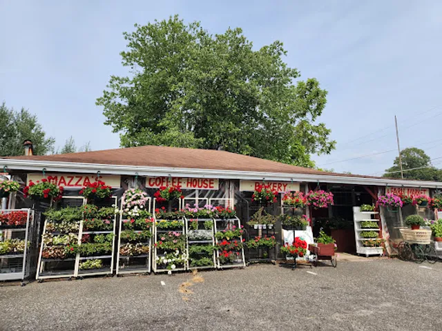 Mazza's Market and Coffee House