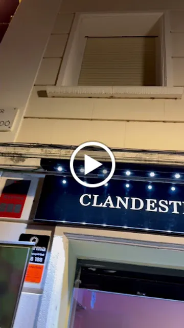 Clandestinos Restobar