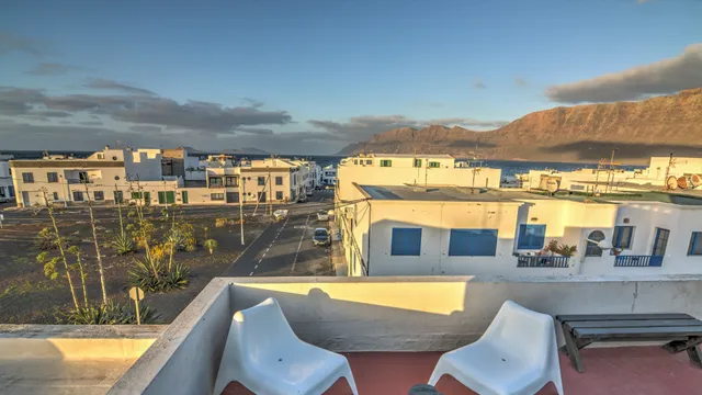 Red Star Surf House - Casa 55