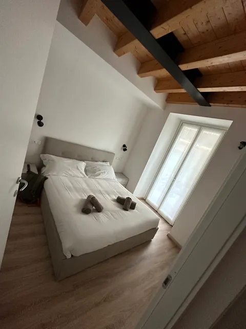 Spazio 77 Rooms and Apartments