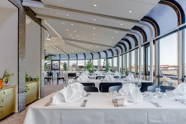 Restaurant 10. Kerros