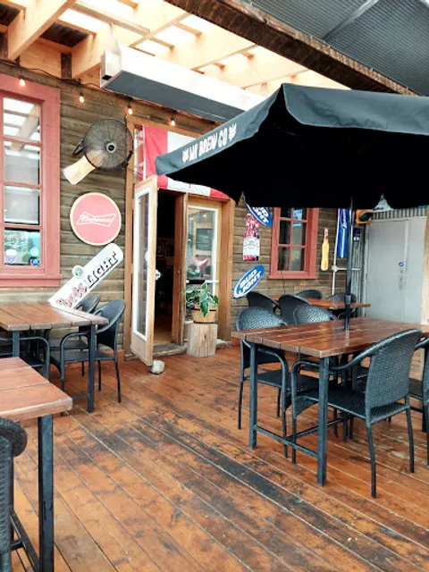 The Rum Runner Restaurant and Pub