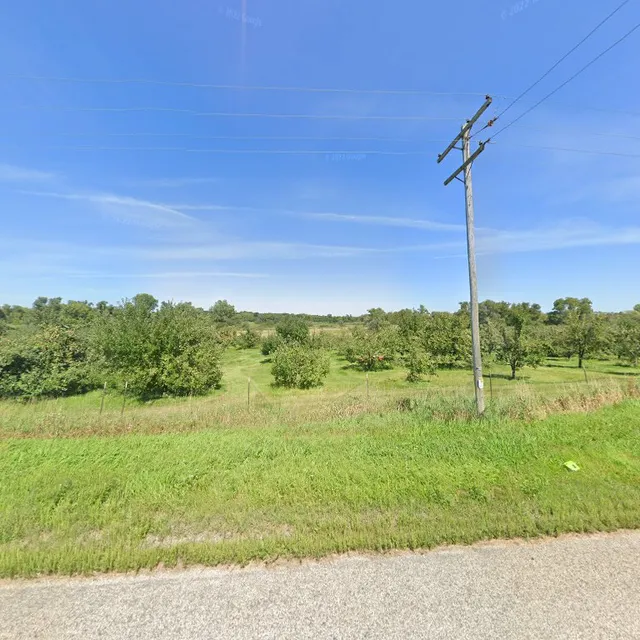 Quednow's Heirloom Apple Orchard