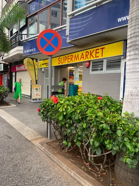 HiperDino Express Reyes Católicos