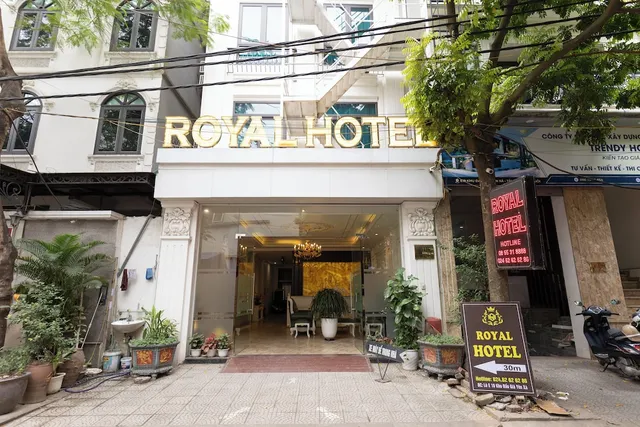 Royal Hotel
