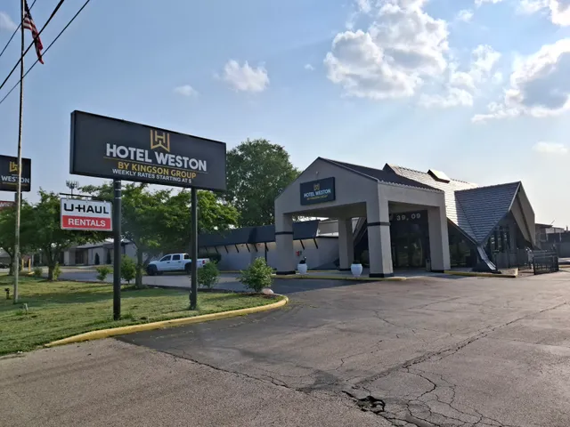 Hotel Weston Rockford Airport (RFD)
