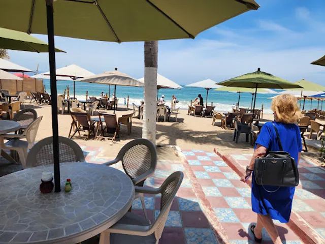 La Cebolla Roja/The Red Onion