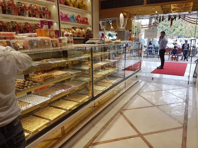 KING BAKER'S - Cake & Flowers Shop in Muzaffarnagar (Customized Cakes)