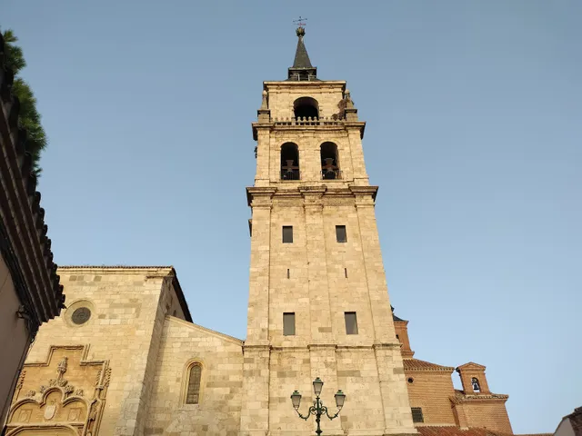 Catedral Magistral de los Santos Justo y Pastor