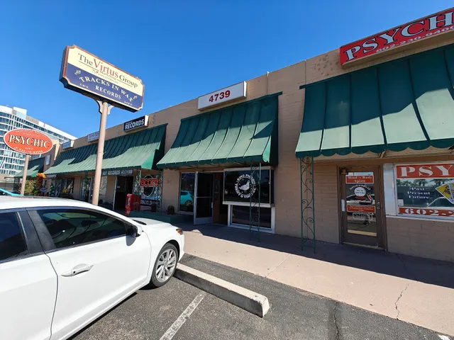 King Pigeon Thrift & Vintage