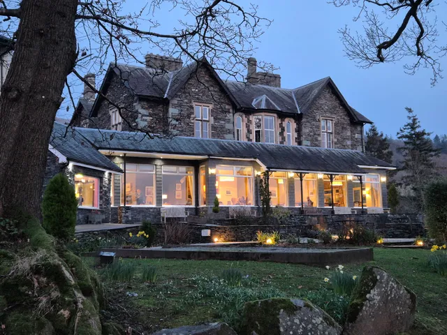John Lewis Private Hotel-Ambleside Park