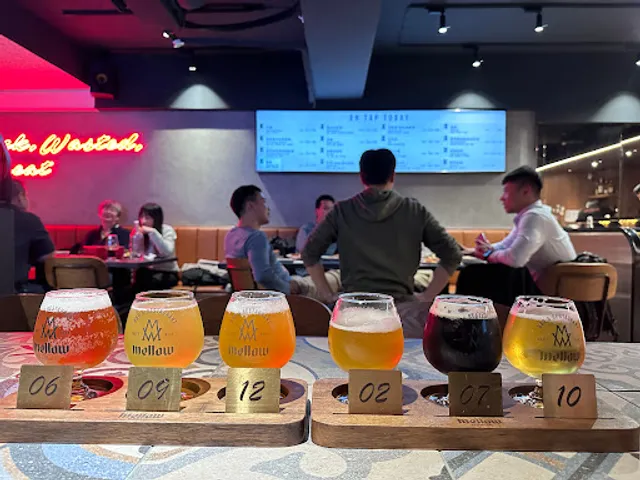 Mellow Bar & Restaurant