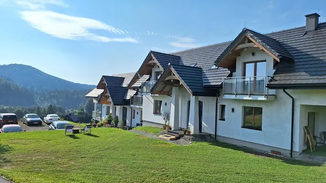 Noclegi Cisna - Apartamenty i Pokoje Gościnne Elff