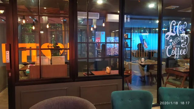 Excelso - SUB Plaza Marina