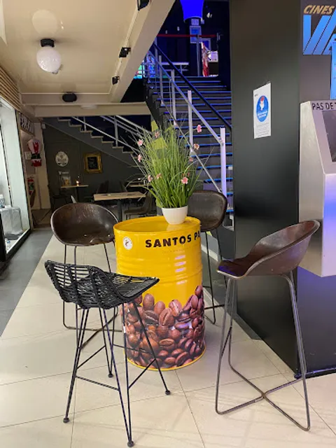 Le Superflu Waterloo