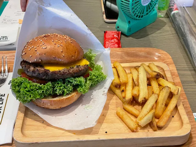 Oliver's Super Sandwiches (Infinitus Plaza)