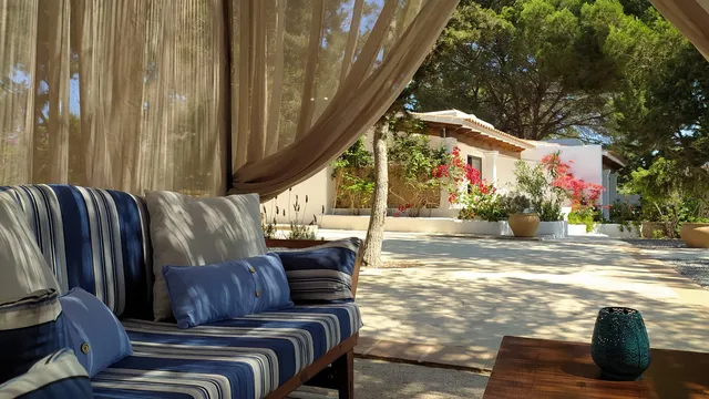 VIVIENDAS FERRER - ES MAL PAS