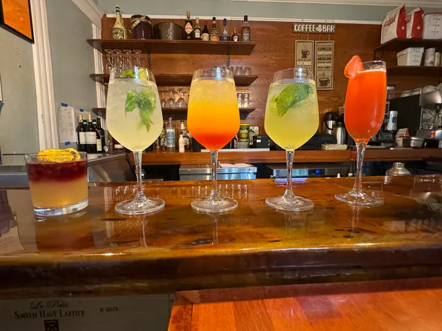 Madeline's Nibbles & Wine