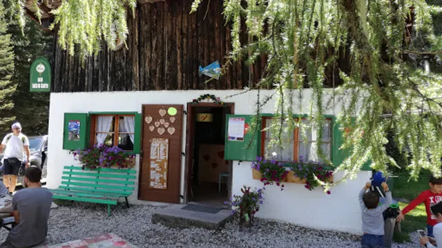 Baita Locia De Contrin