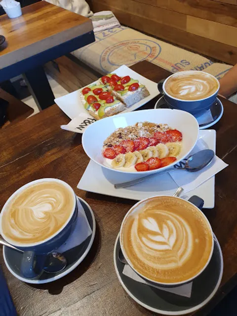 flat&white (sucursal cerrito)