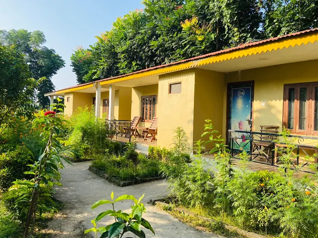 Gharbas Homestay Sauraha