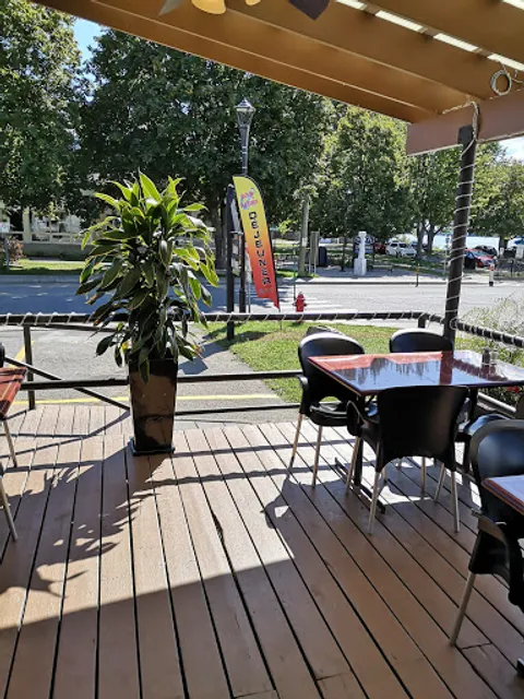 Resto De La Traverse