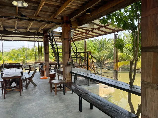 สวนชะลอม