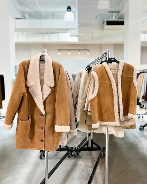 260 Sample Sale, Lafayette