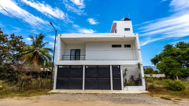 Casa Blanca Aeropuerto