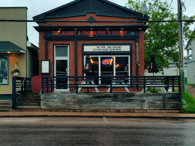 The Albert & Crown Pub