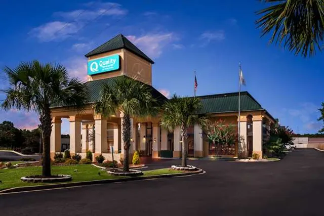 Quality Inn & Suites Florence Civic Center