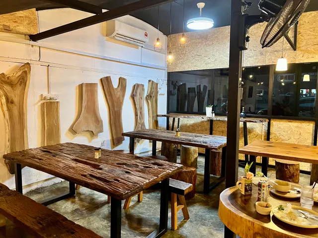 Muxiang Cafe 木香居