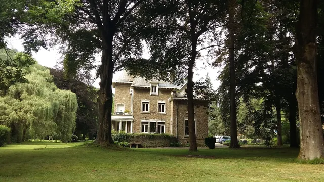 B&B Petit Chateau Les Tourelles