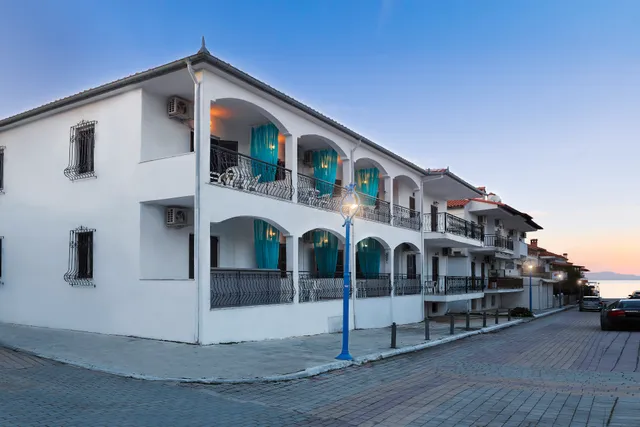 Azzurro Apartments