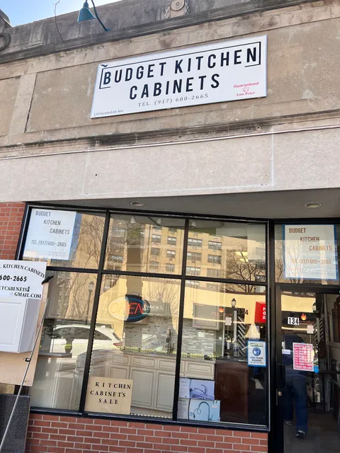 Budget kitchen cabinets