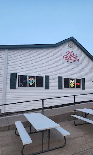 Ida’s Sports Bar & Grill