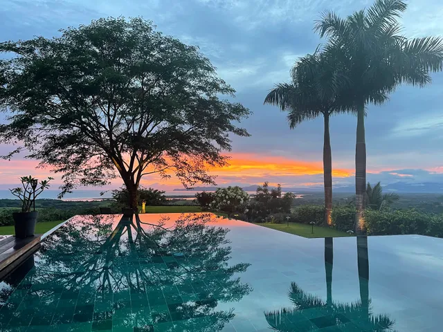 Denter Tumas Residence Between The Hills