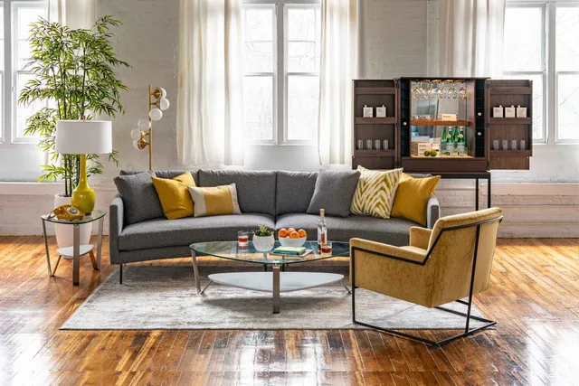 Circle Furniture - Pembroke