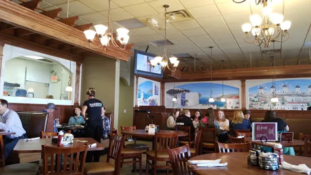 Red Olive Restaurant - Livonia