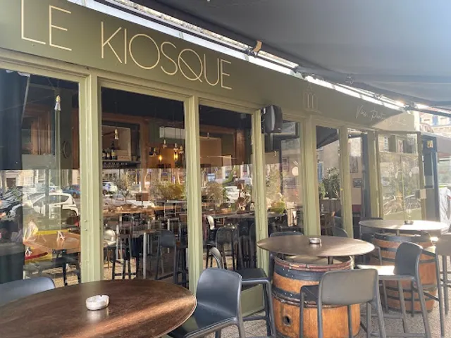 Le kiosque-restaurant (à Romans)