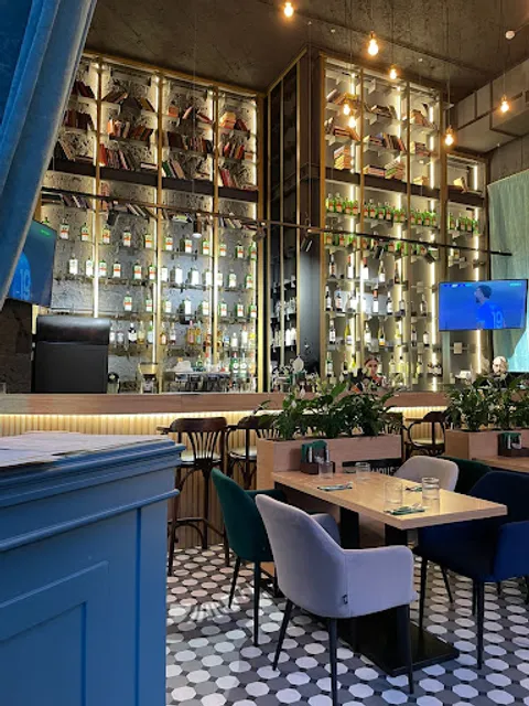 Restoran "Gril' Khaus"