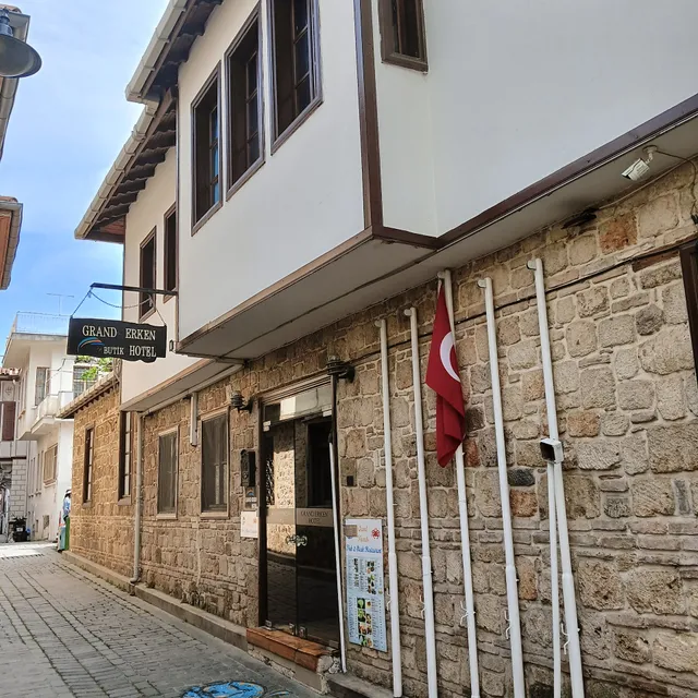 Grand Erken Hotel