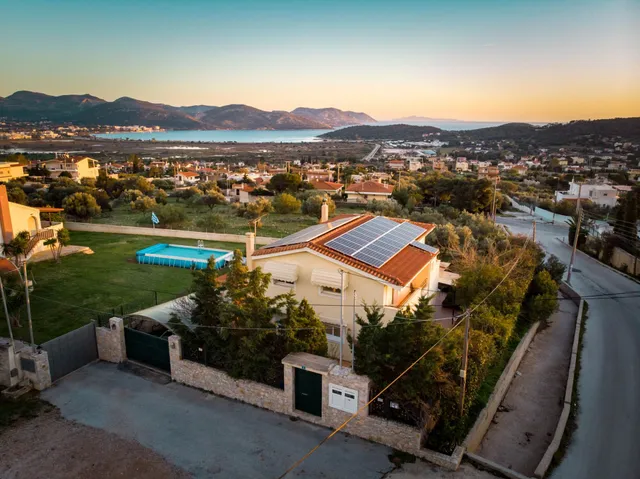 Nostalgia Seaview House