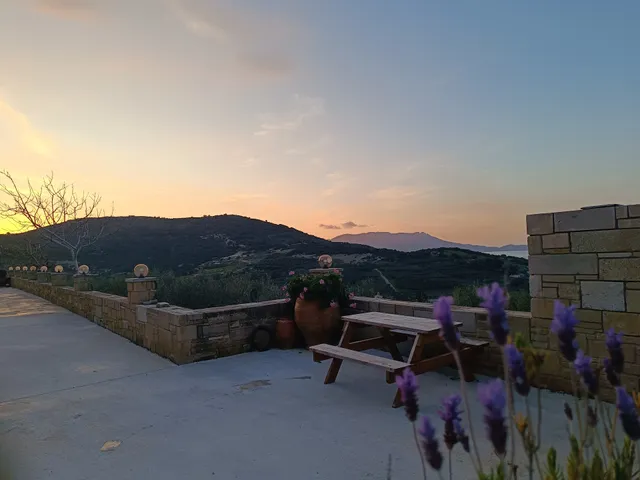 Rikanthos Stone Apartments