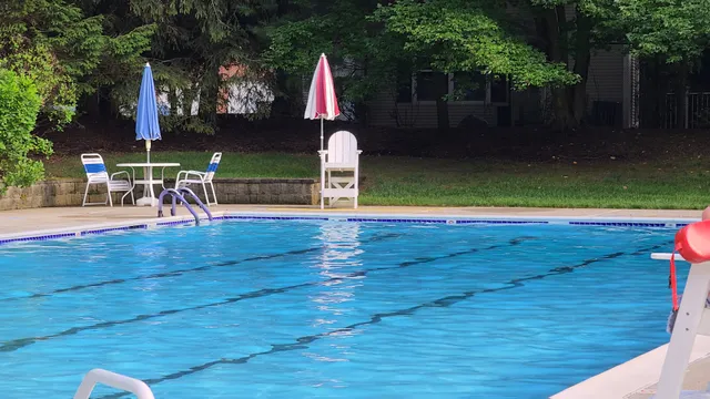 Seasons Glen Condo Association