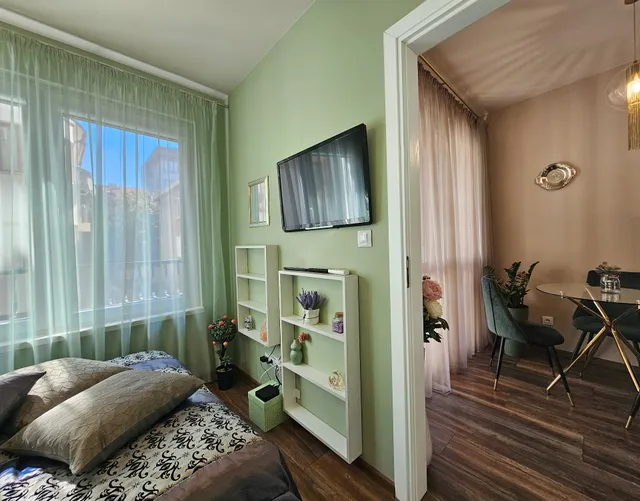 Bright Inn - Holiday & Business Apartment