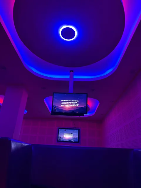 Hitokara Lounge & Bar