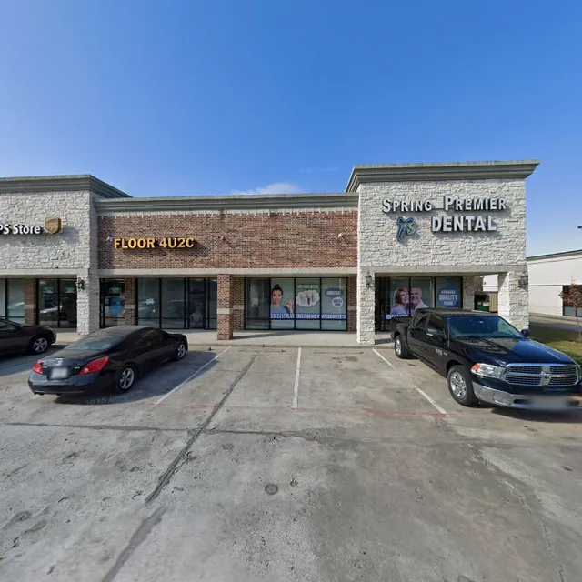 BainBridge plaza [donate clothes 4022 building]