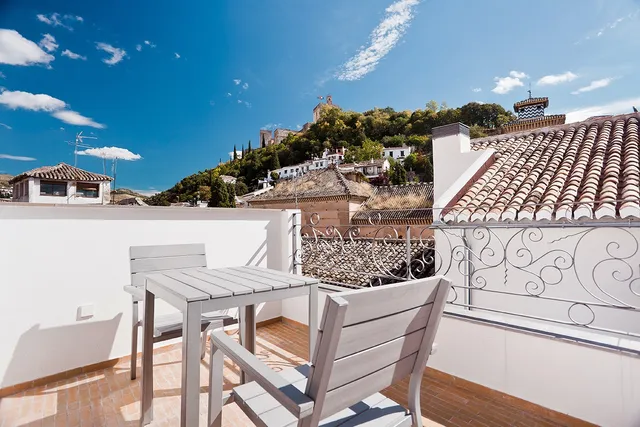 Apartamentos Casa Miravalle Darro